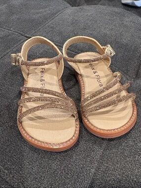 Girls' Gold Strappy Sandals toddler size 5